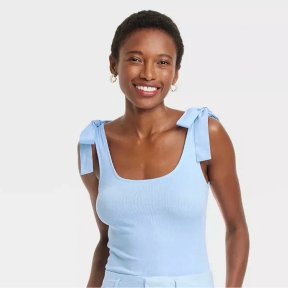 NEW xl Light Blue Sleeveless Top with Bow Details
